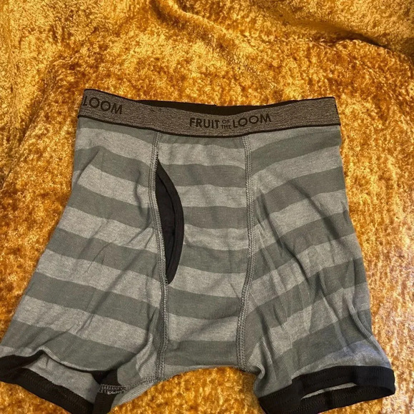 Boys Fruit of the Loom boxer briefs 4 Pk - Picture 9 of 10